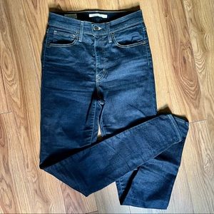 Levi’s Mile High Super Skinny Jeans
